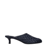 شبشب جلدي أزرق