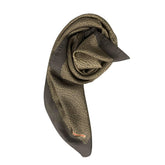 وشاح نسائي من الحرير الرمادي