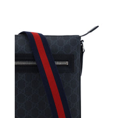 حقيبة كتف سوداء من البولي إيثيلين