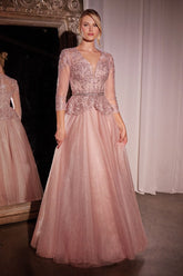 فستان بخط A بأكمام ثلاثة أرباع من الدانتيل والتول-0