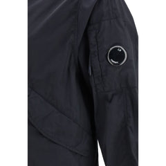 سترة زرقاء من البولي أميد