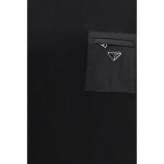 سويت شيرت من الصوف الأسود