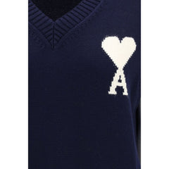 بلوزة صوفية زرقاء