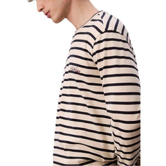 تي شيرت قطني أبيض بأكمام طويلة