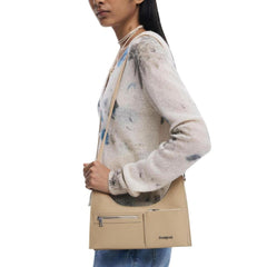 حقيبة يد من البولي إيثيلين الأسود