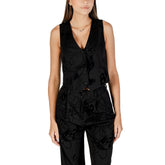 سترة سوداء من البوليستر