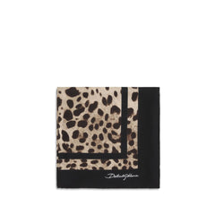 وشاح حريري متعدد الألوان