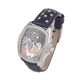 ساعة يد من الجلد الأسود