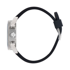 ساعة رياضية سوداء مصنوعة من مادة اصطناعية