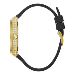 ساعة يد سوداء مصنوعة من مادة اصطناعية