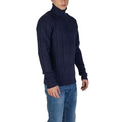 بلوزة بياقة عالية من البوليستر الأزرق