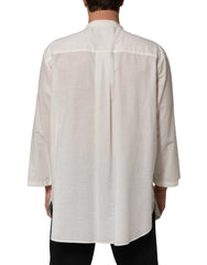 قميص قطني أبيض مزين بنقشة زهور وأزرار