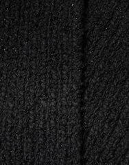 وشاح أسود من الكشمير المحبوك مع أطراف مهدبة