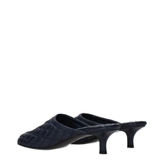 شبشب جلدي أزرق