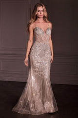 فستان مزخرف بالكريستال ومزين بالكريستال 3