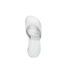 حذاء مفتوح من جلد العجل الفضي