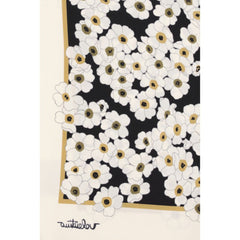 وشاح حريري متعدد الألوان