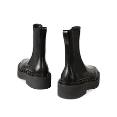 حذاء تشيلسي من جلد العجل الأسود