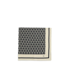 وشاح حريري متعدد الألوان