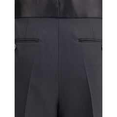 بنطال من الحرير الذهبي