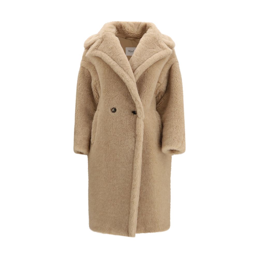 Beige Alpaca Vicugna Pacos Coat