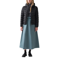 معطف أسود من البولي أميد