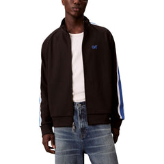 بلوزة من البوليستر الأسود