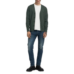 جينز قطني أزرق بقصة واسعة