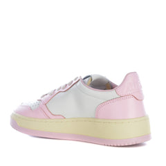 حذاء رياضي منخفض من الجلد متعدد الألوان