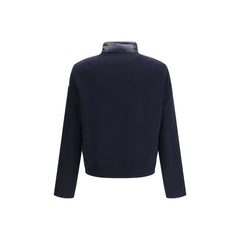 ملابس من البولي أميد الأزرق