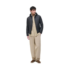 ملابس من البولي أميد الأسود