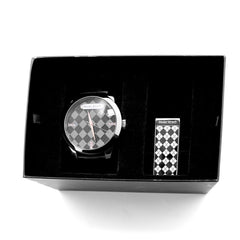 ساعة يد من الجلد الأسود