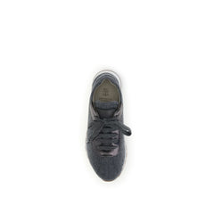 PAIR OF SNEAKERS