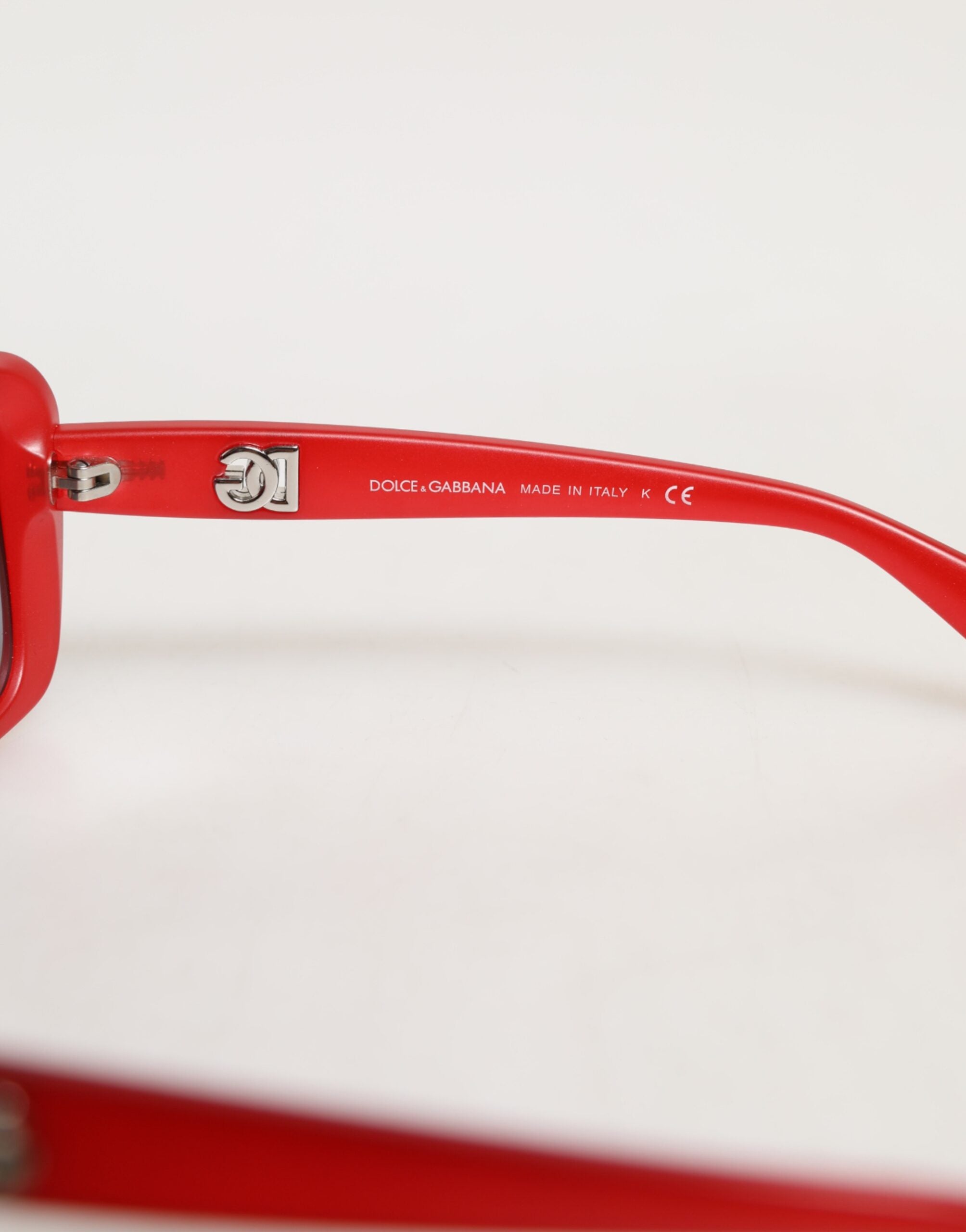 DG6093 Red Rectangular Gray Graduated Lenses Sunglasses