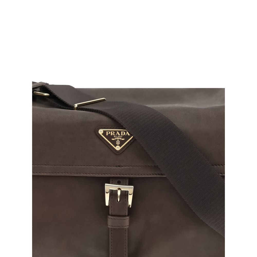Explore large Shoulder Bag