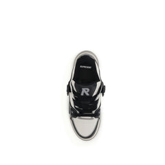 Studio Sneakers