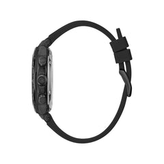 ساعة رياضية سوداء مصنوعة من مادة اصطناعية