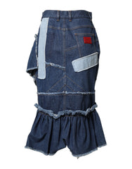 تنورة ميدي من الدنيم المرقّع باللون الأزرق