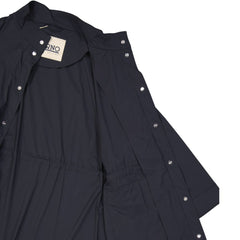 معطف أسود من البولي أميد