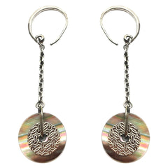 أقراط من الفولاذ المقاوم للصدأ باللون الفضي