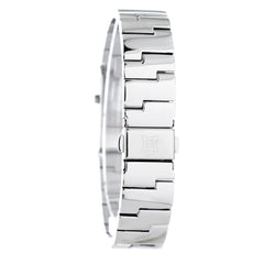 ساعة فضية من الفولاذ المقاوم للصدأ