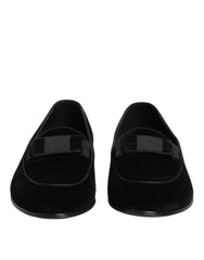 حذاء رجالي رسمي من القطيفة السوداء