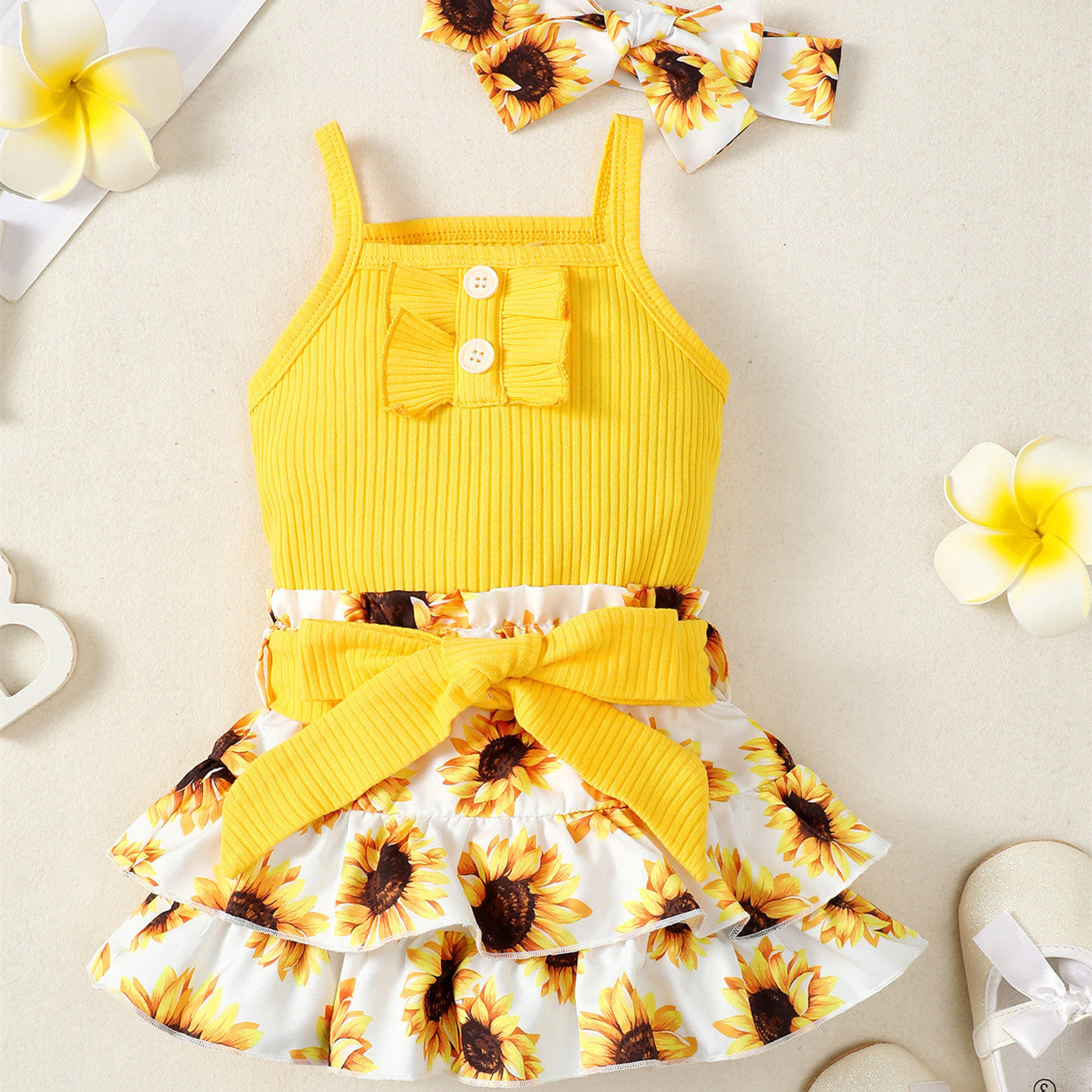 Top With Bowknot Short Dress Suit